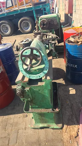 Heavy Duty Lathe Machine in Great Condition
