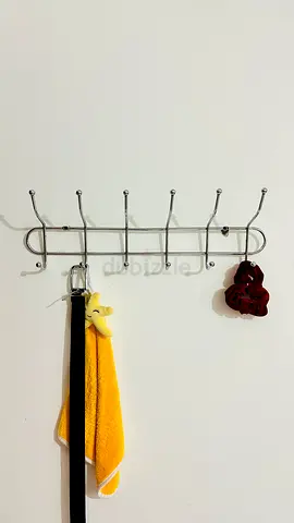 Wall mount hanging hanger