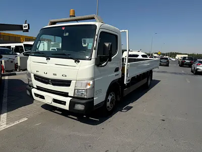 Mitsubishi Canter 16FT Japan 2022 Model Accident Free Original Paint Excellent Condition