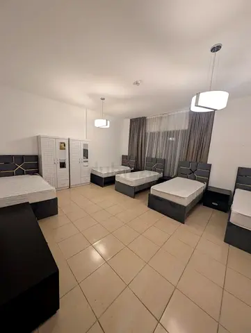 Bed space for female in jbr