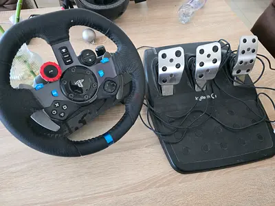 Logitech G29 wheel and pedal for PS and PC good condition