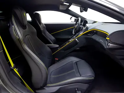 2021 Ferrari ROMA — миниатюра 11