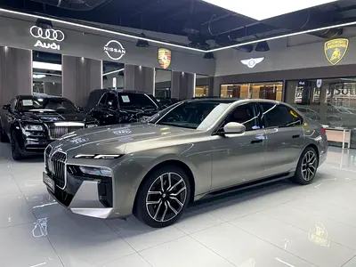 BMW 740