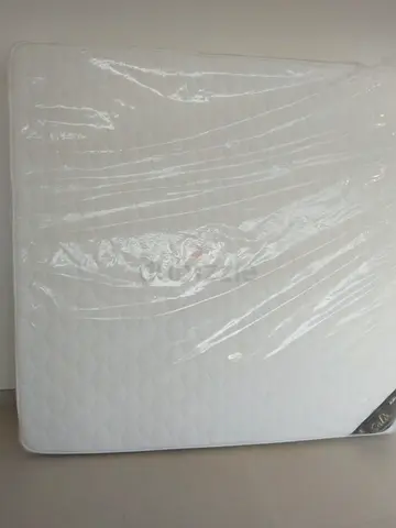 200x200cm super King size mattress.  Same day delivery available