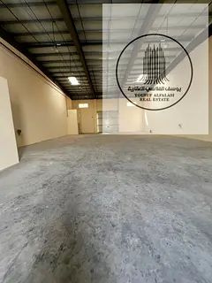 Warehouse for rent in Umm Al Quwain area 4852 sq ft suitable for food products