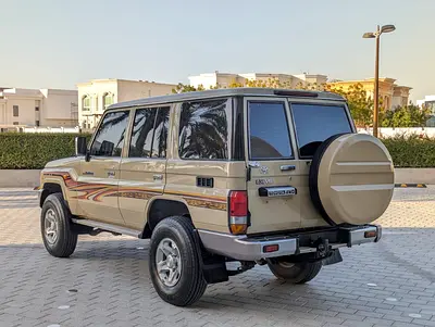 صورة 13 لـ 2012 Toyota LAND CRUISER 70 SERIES