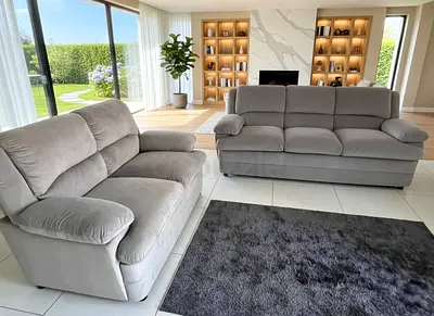 5 seater sofa set selling brand new condition
