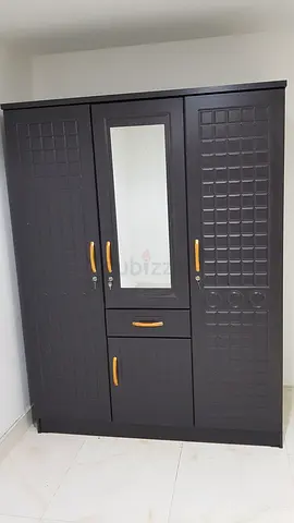 Stylish Modern 3 door Cabinet with Glass Door