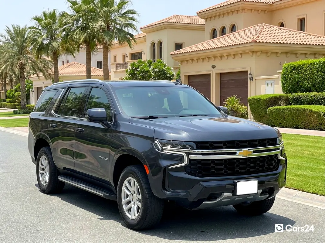 Chevrolet Tahoe 2023 — photo 1 of 13
