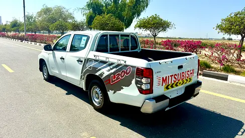 Mitsubishi L200 2023
