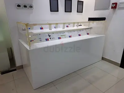 Modern Display Counter for Retail or Exhibition