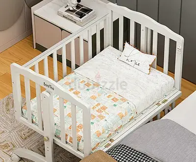 Charming Baby Crib with Cozy Bedding