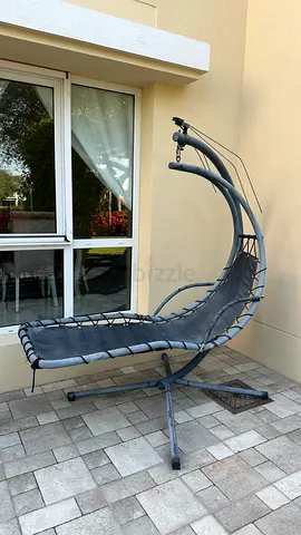 Stylish Outdoor Hanging Chair for Relaxation