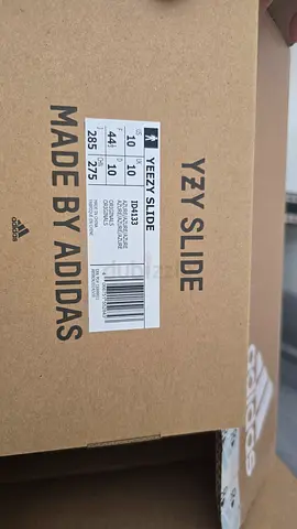 Adidas Yeezy Slide - Comfortable  Stylish Footwear DS US 10