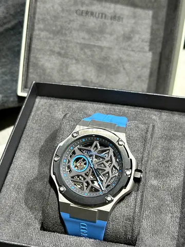 Stylish Ceruti 1881 Mens Watch with Blue Silicone Strap