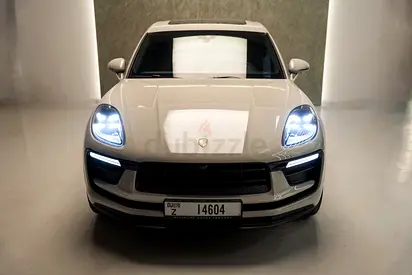 Crayon Grey•Gcc•16k km Only•Porsche Warranty •original paint•free accident•Fully loaded•first owner