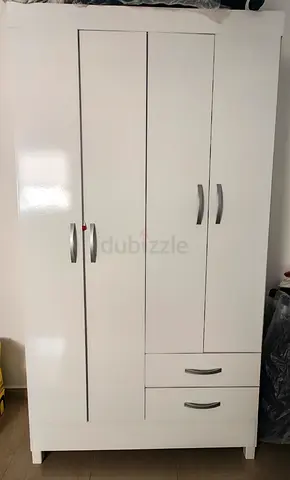Stylish White 4-door Wardrobe with 2 Drawers