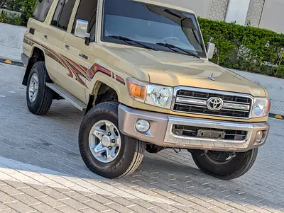 صورة 18 لـ 2012 Toyota LAND CRUISER 70 SERIES