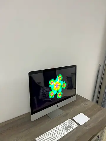 Apple iMac - Stunning Display and Performance