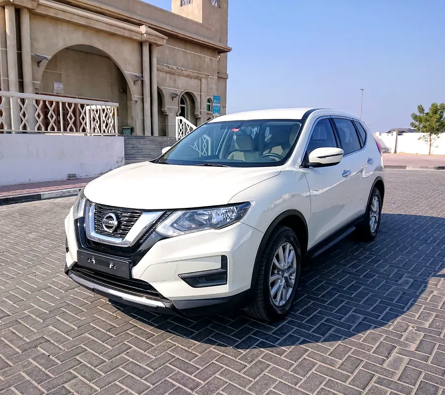 Nissan X-Trail 2021 — photo 1 of 11