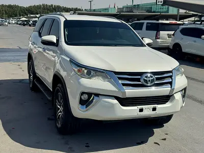 2018 Toyota FORTUNER — фото 4