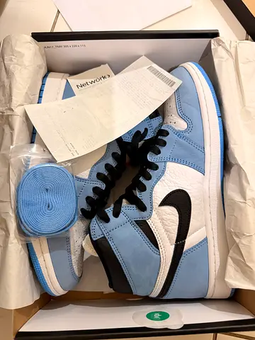 Nike Air Jordan 1 Retro High OG - Varsity Blue