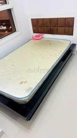 Queen Size Bed with Mattress