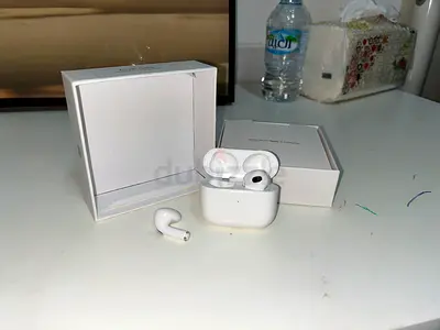 Apple AirPods - Great Condition