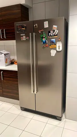 Siemens Side By Side Fridge-Freezer
