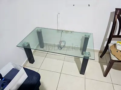 Timeless Tempered Glass Table Extremely Sturdy and well built