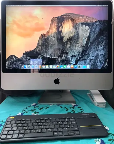 Apple iMac with Logitech wireless Keyboard
