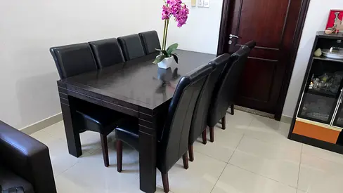 REDUCED PRICE Dining table with 8 chairs