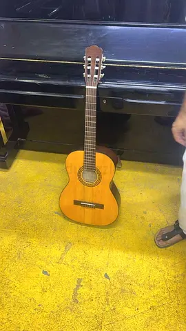 Beautiful Acoustic Guitar for Sale