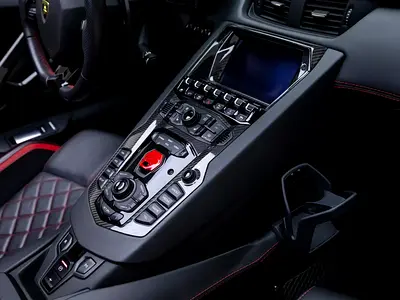 2021 Lamborghini AVENTADOR S — миниатюра 13