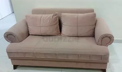 Comfortable 2-Seater Sofa combed