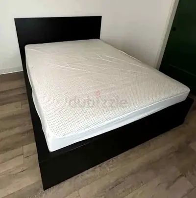 IKEA Malm queen size bed with ikea mattress