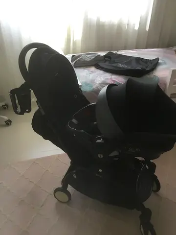 BABYZEN YOYO+ set  included Car Seat and Newborn pack
