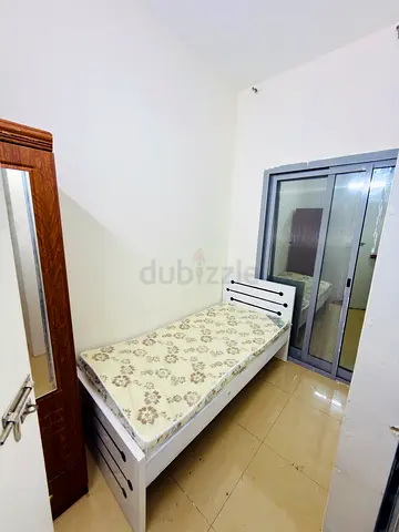 Partition for rent Ajman - indians ( kerala preferred )