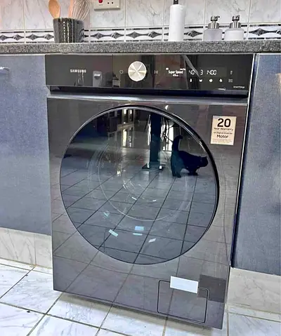 Samsung washing machine 11kg washer and 8kg dryer latest model same like new condition