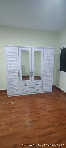 We are selling 4 door wood wardrobe brand new available