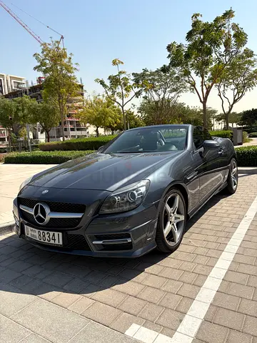 SLK 200 Carbon Edition | Excellent Condition | Driven by Lady (Accident Free)