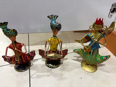 Home decor showpieces