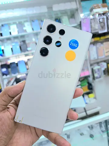 Samsung Galaxy S22 Ultra - 256GB Storage