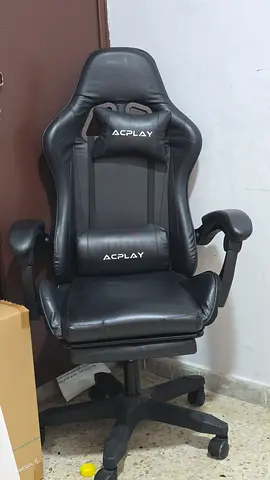Gaming chair and disk L shape