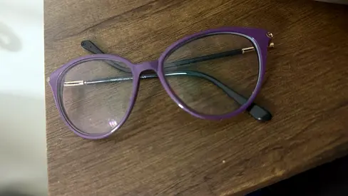 Stylish Purple Cat-Eye Glasses Tom Ford
