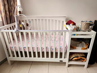 Baby cot for sale