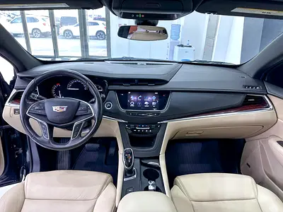 2019 Cadillac XT5 photo 3