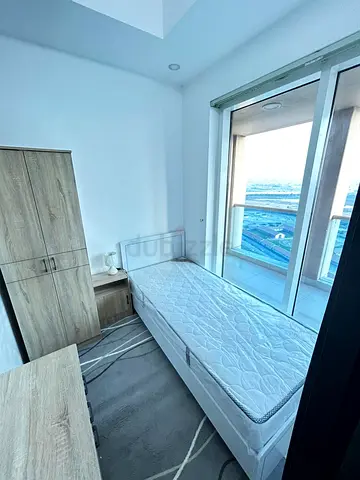 Partition for Rent ready to move in Business Bay Near Metro / Pool  Gym