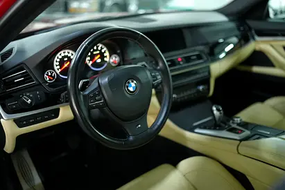 صورة 13 لـ 2013 BMW M5