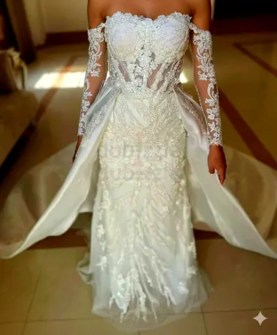 Elegant Wedding Dress for Sale